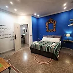 Miracolo Al Duomo Smart 4* نابولي
