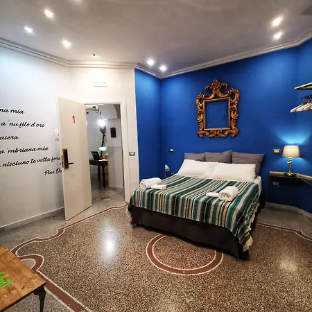 Miracolo Al Duomo Smart 4* ナポリ