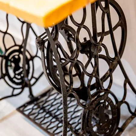 فندق مبيت وإفطار Miracolo Al Duomo Smart نابولي